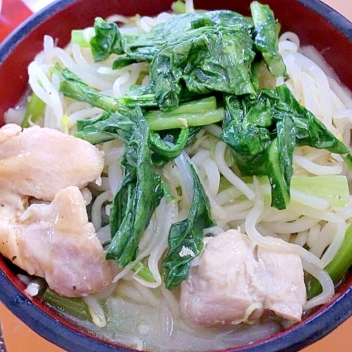 手羽とろとカブの葉ともやしの塩ラーメン